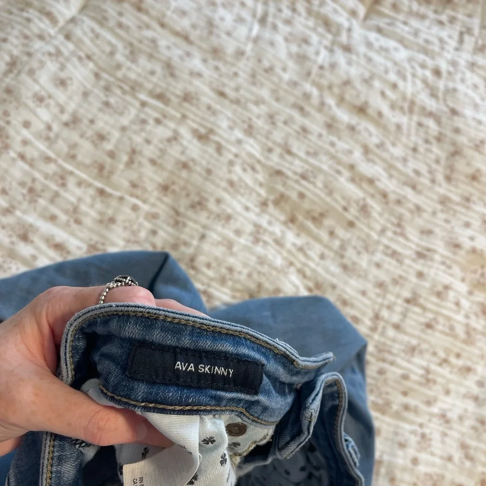 Lucky Brand Women's Light Blue Skinny Jeans - Picture 3 of 8